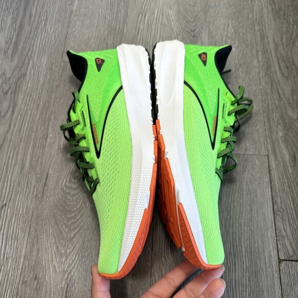 Size 9 - Brooks Launch 10 Volt Green Orange Running Shoe Men SAMPLE main image 9